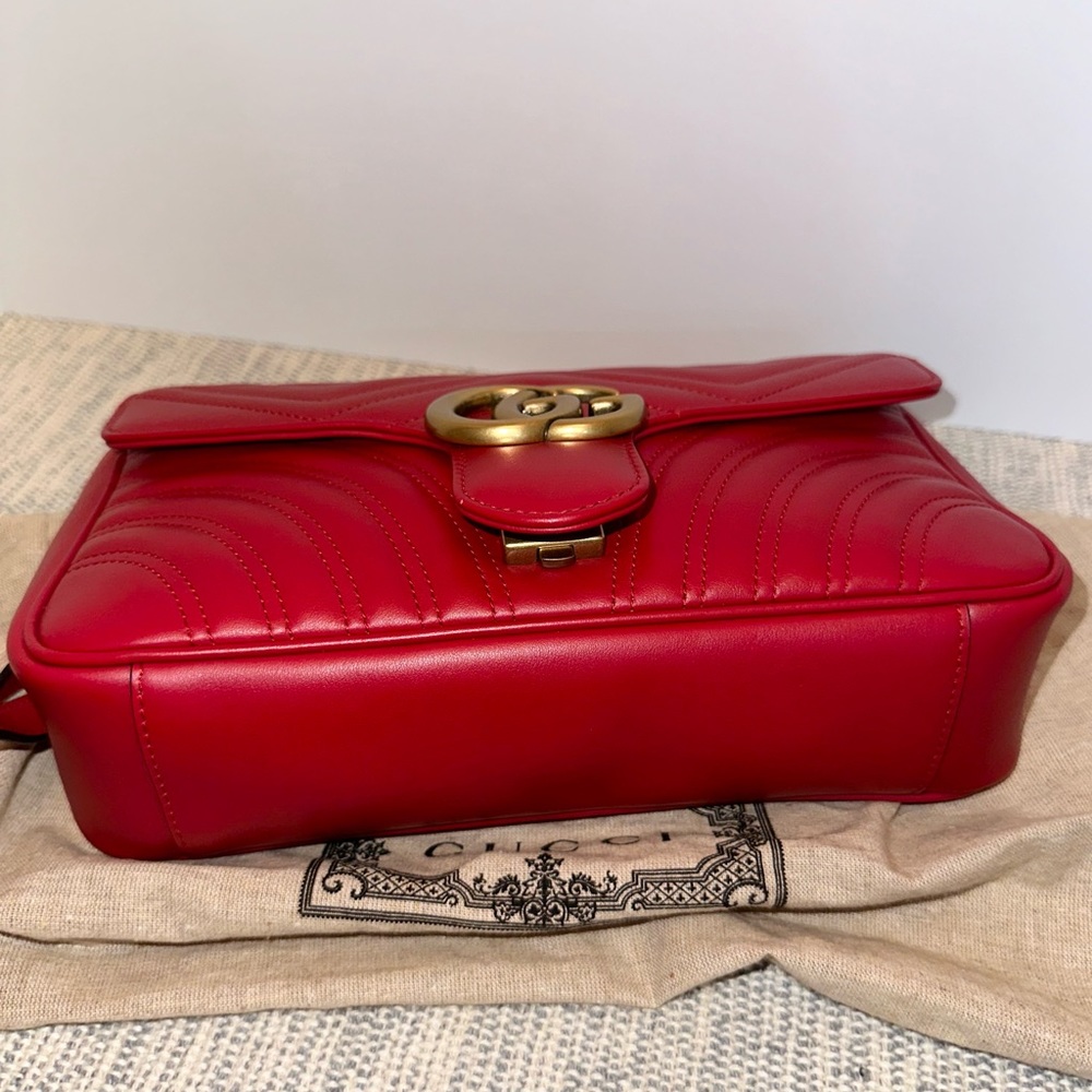 Authentic GUCCI GG Marmont Shoulder Bag - Small - Picture 11 of 11